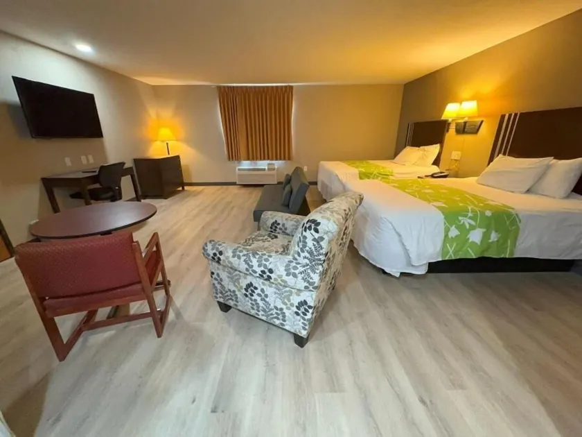 Larned Inn & Suites - Room