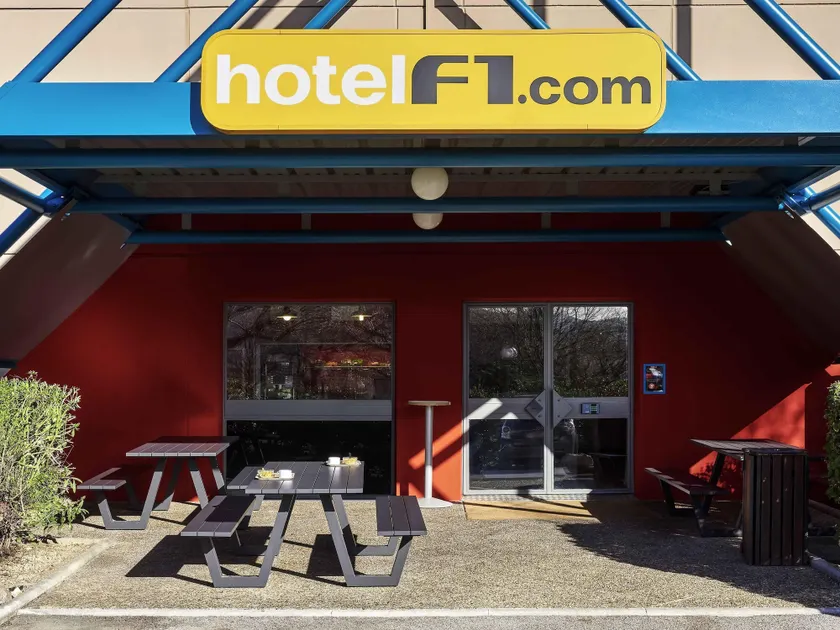 hotelF1 Lille Metropole - Image 1