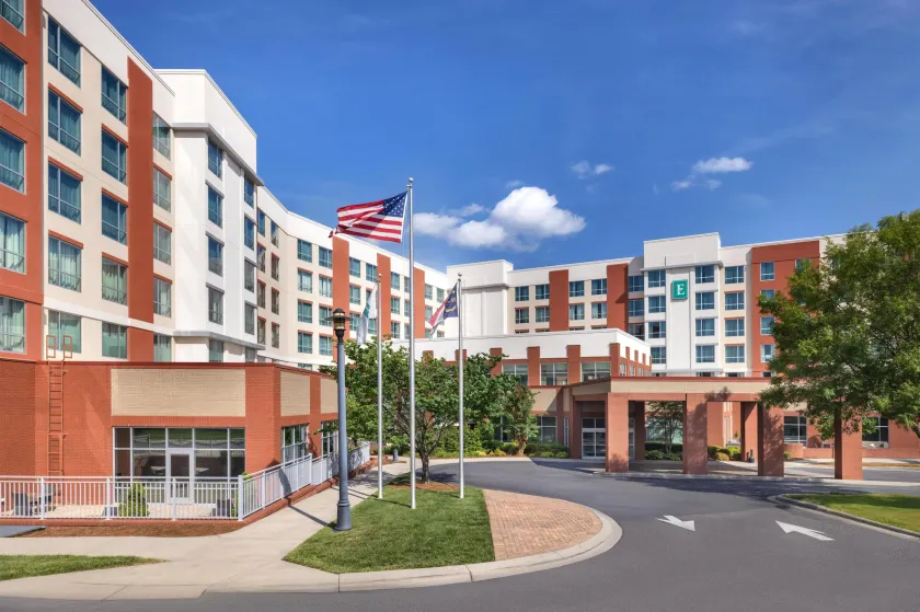 Embassy Suites by Hilton Charlotte Ayrsley - Image 1