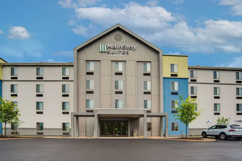 MainStay Suites Carlisle - Harrisburg - Image 1