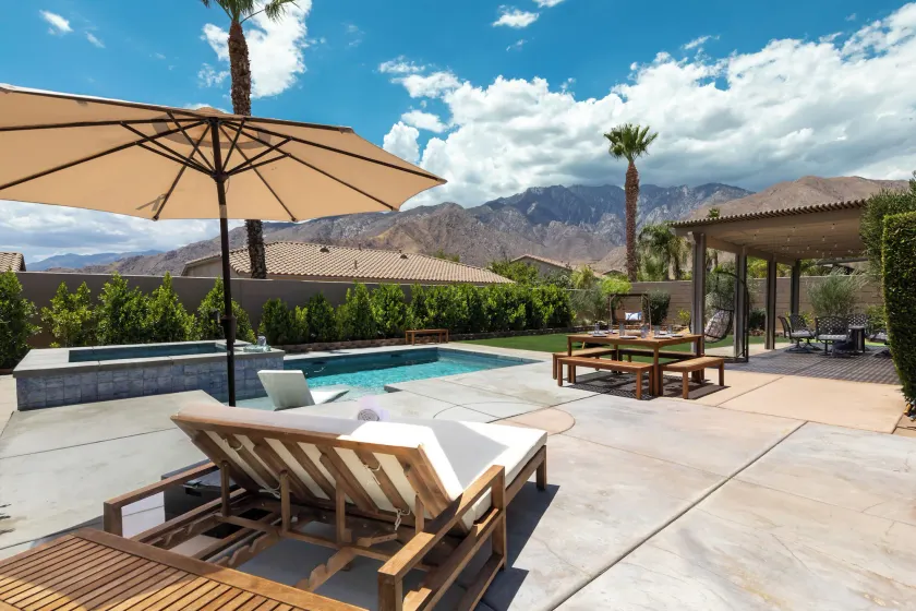 Near Downtown Palm Springs Home with Mountain Views - Image 1