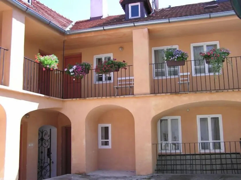 Apartments at the Golden Plough - Image 1