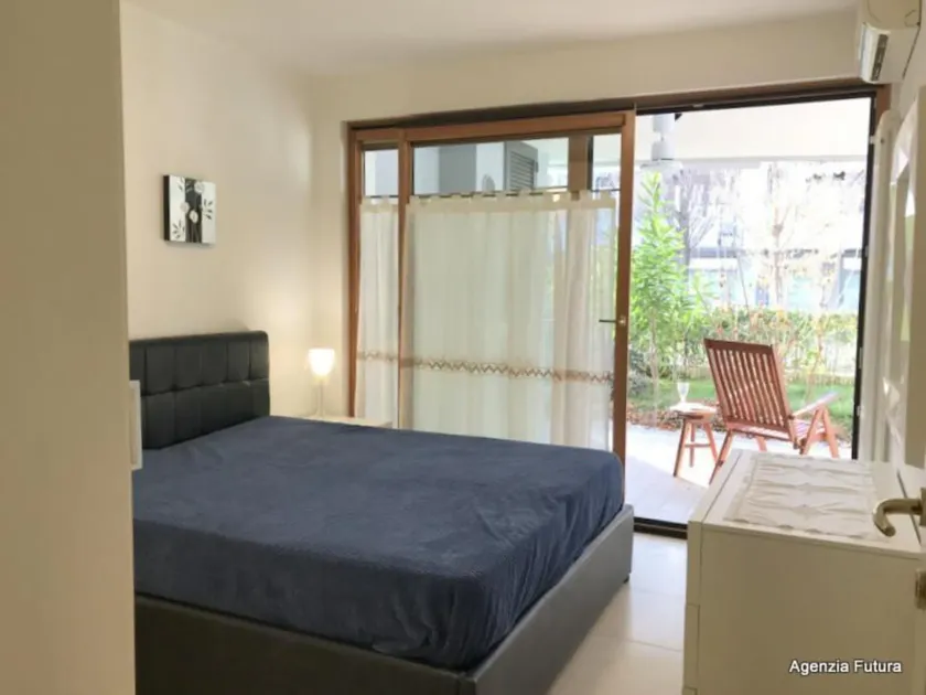 Sweet apartment with bright garden in Grado - Rom