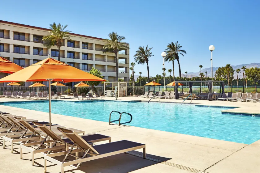 DoubleTree by Hilton Hotel Golf Resort Palm Springs - Image 1