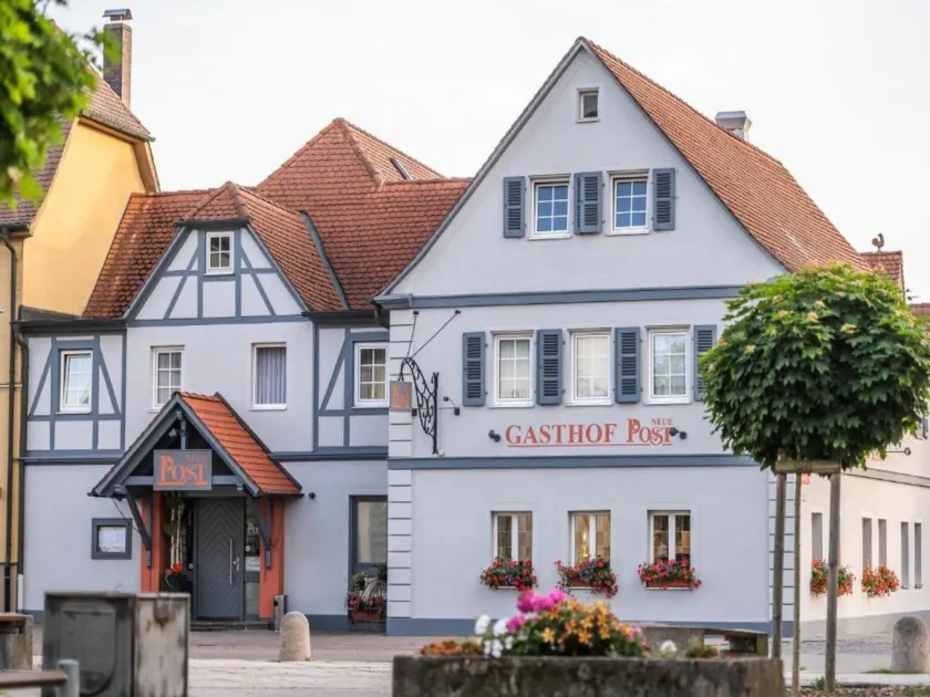 Hotel-Gasthof Neue Post - Image 1