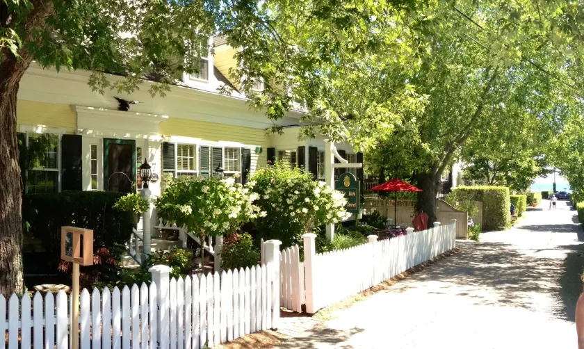 Inn at Cook Street - Image 1