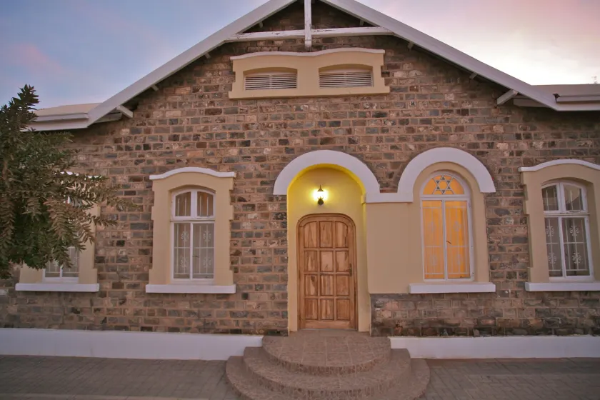 Schuetzenhaus Guesthouse - Image 1