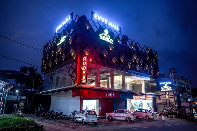 Hotel Cason International - Image 1