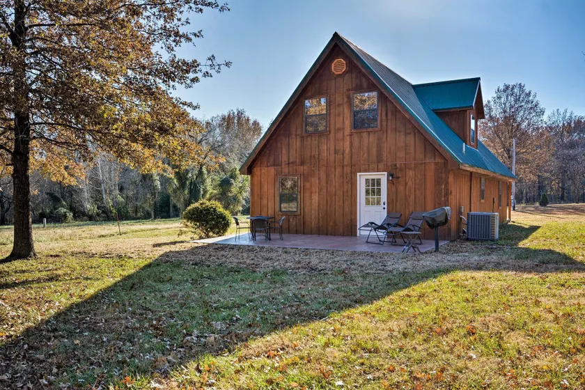 Luxury Cabin w/ Pond, Working Ranch Near Nevada - Image 1