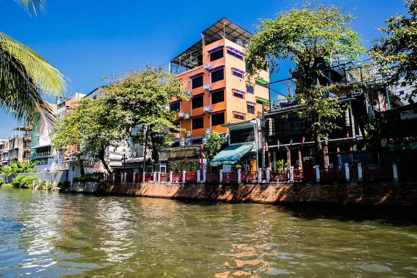 Bangkok Canale Home at Khaosarn - Image 1
