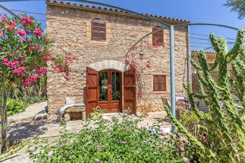Casa Pina - Image 1