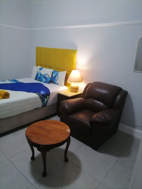 Neo & Ruks Guest House Salt River - Image 1