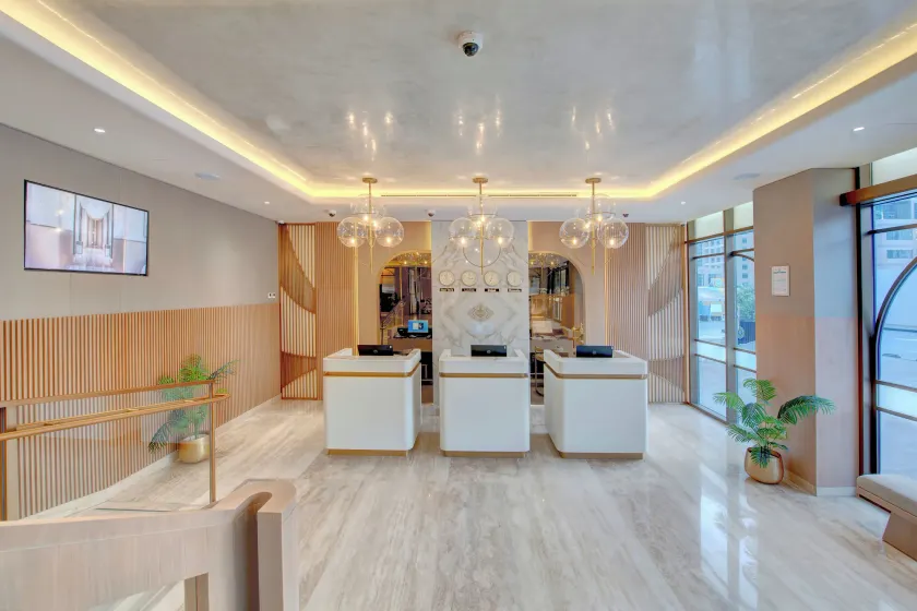 Regency Luxury Suites - Image 1