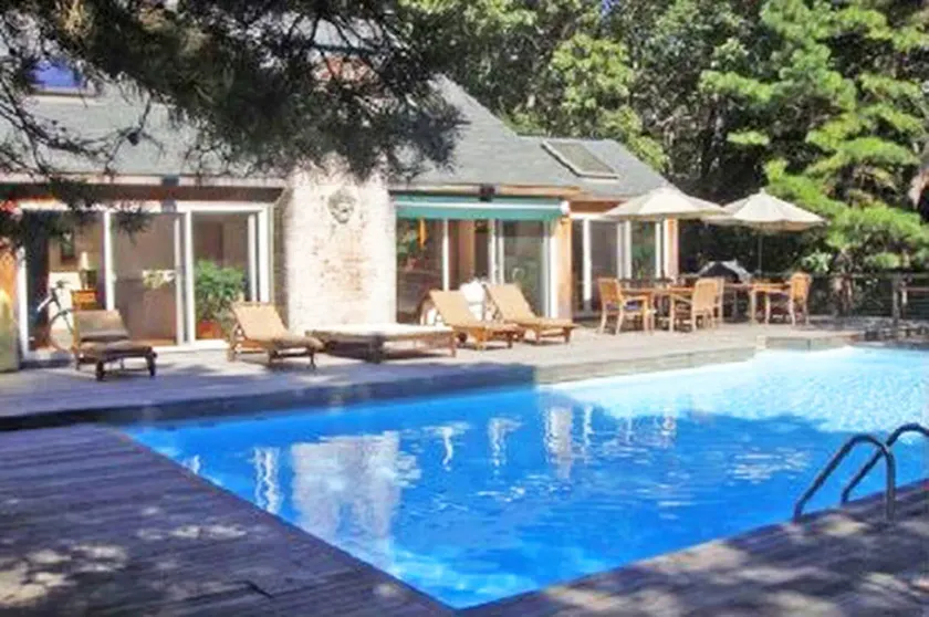 Villa Sofia East Hampton - Exclusive Vacation Rental with Pool - Image 1