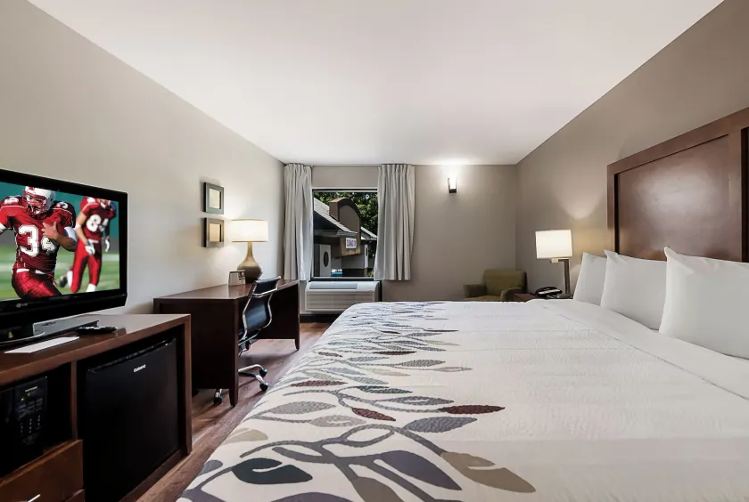 Red Roof Inn Newport News - Yorktown - Image 1