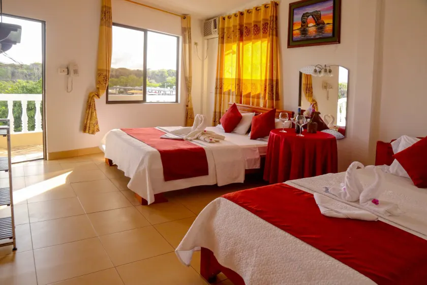 Hostal Sir Francis Drake - Image 1