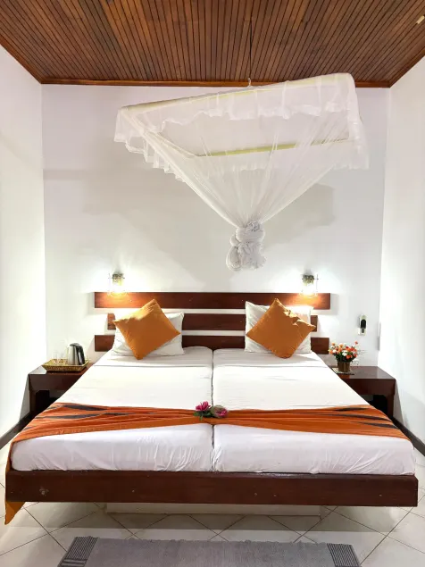 Chaya Villa Guest House - Image 1