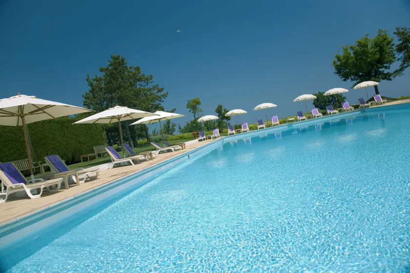 Hotel Emilia - Image 1