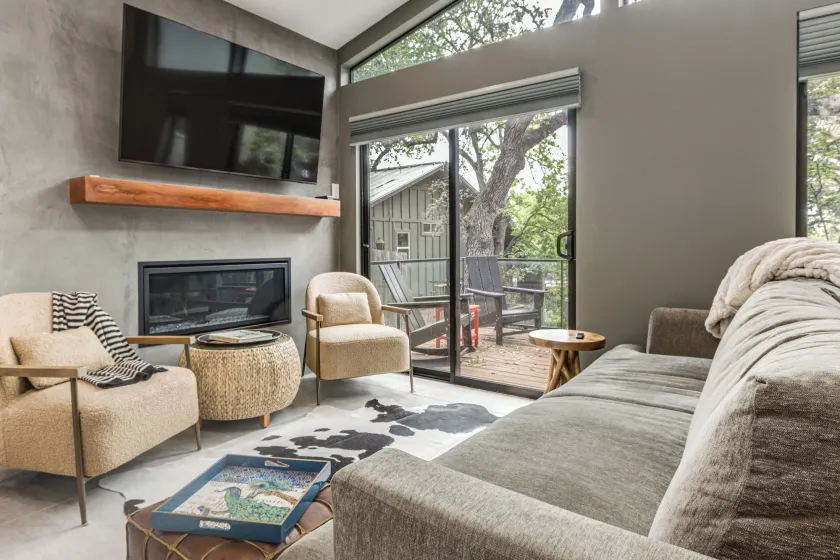 Modern Home w/ Hot Tub in Austin, Pets Welcome! - Image 1
