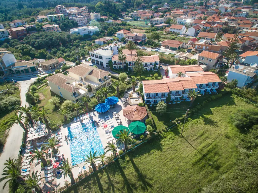 Morfeas Hotel - Image 1