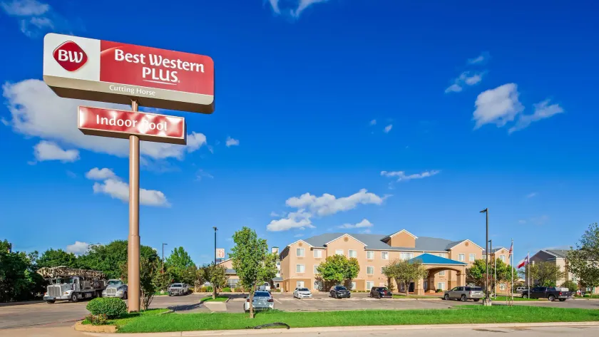 Best Western Plus Cutting Horse Inn & Suites - Image 1