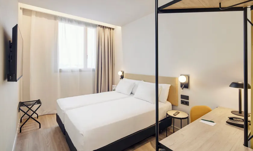 Sercotel Barcelona El Prat - Image 1