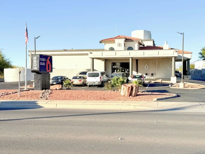 Studio 6 Suites Tucson, AZ Airport Kino Sports Complex - Image 1
