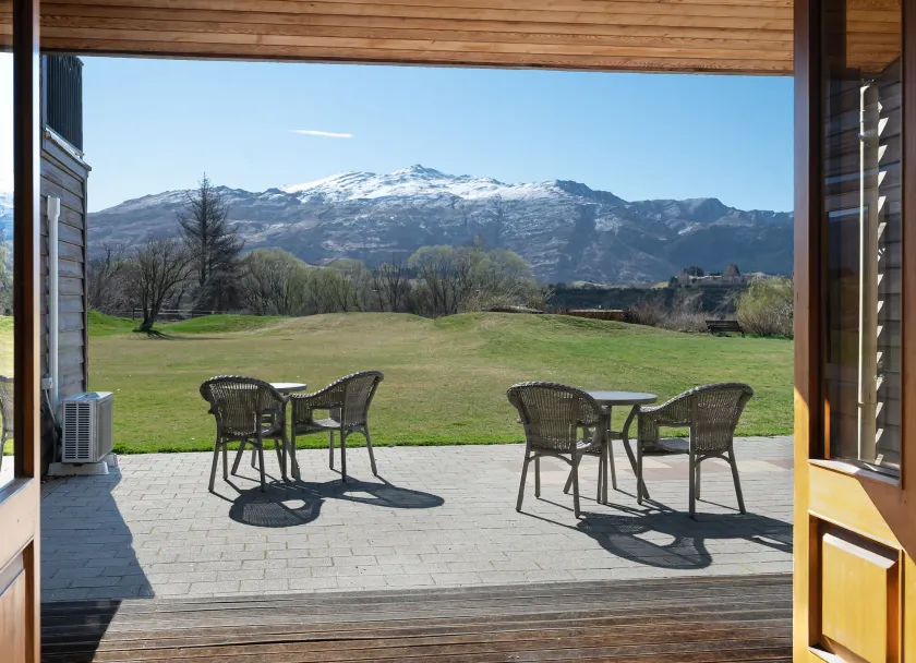Manata Homestead & Lodge - Image 1