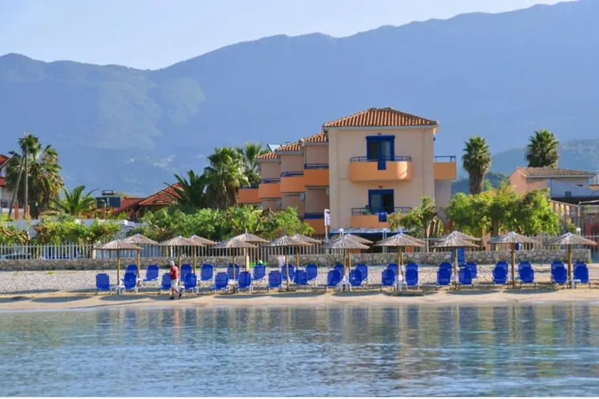 Akroyiali Resort - Image 1