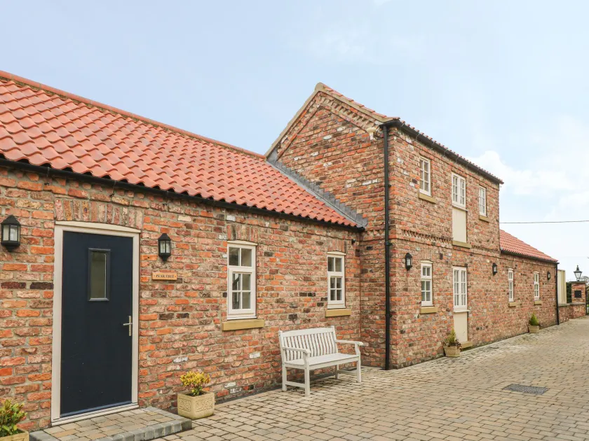 Pear Tree Cottage - Image 1