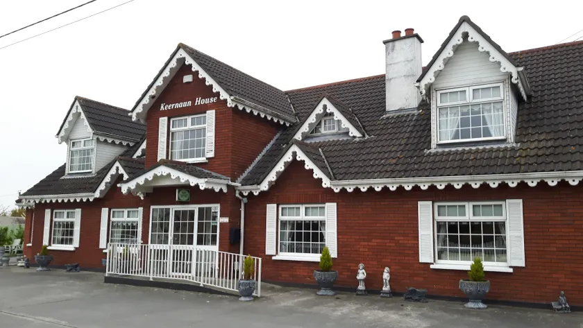 Keernaun House B&B - Image 1