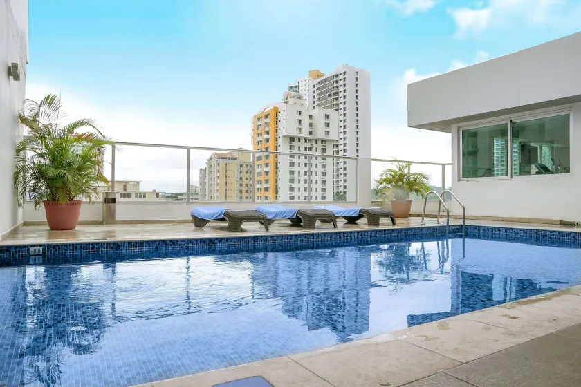 Ramada by Wyndham Panama Centro Via Argentina - Image 1