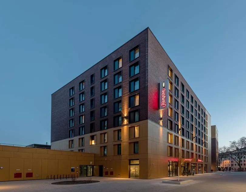 Hampton by Hilton Düsseldorf City Centre - Image 1