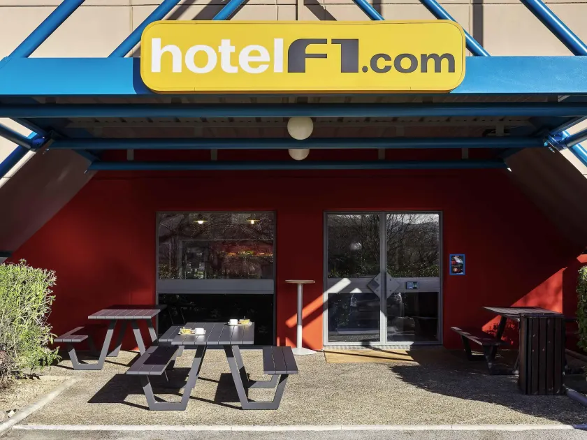 hotelF1 Toulouse Ramonville - Image 1