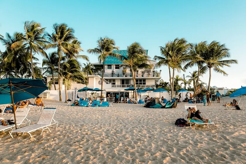 Numero Uno Beach House - Image 1