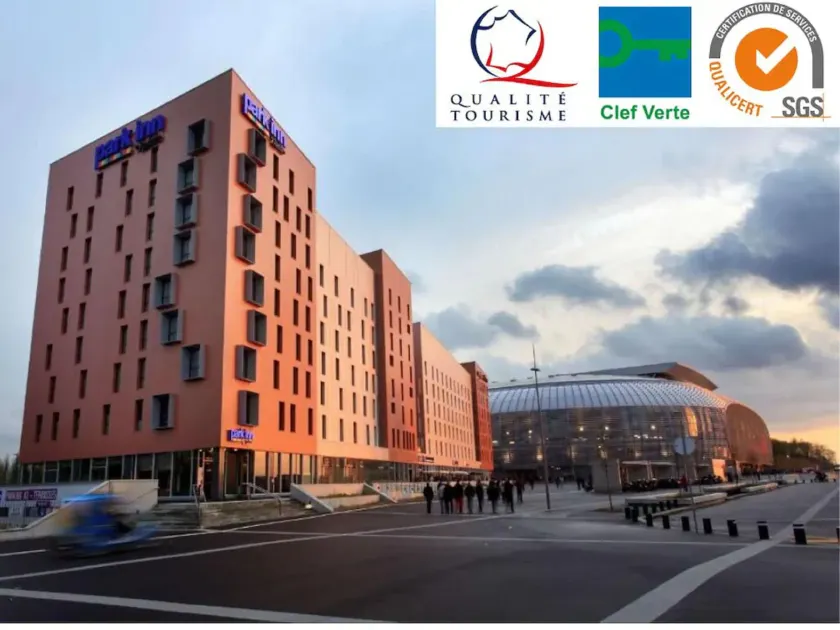 Park Inn by Radisson Lille Grand Stade - Image 1