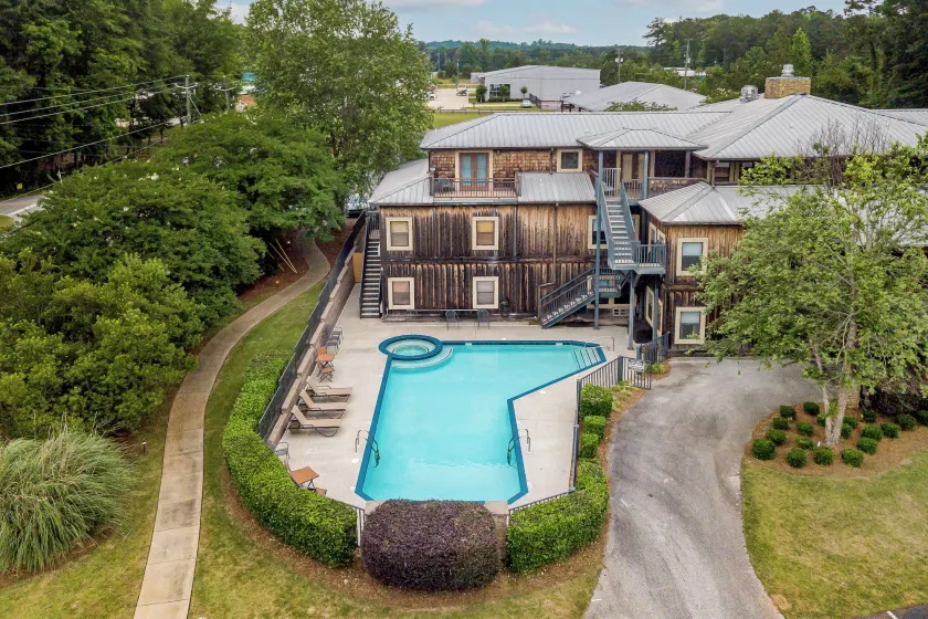 Creekside Lodge At Lake Martin - Image 1