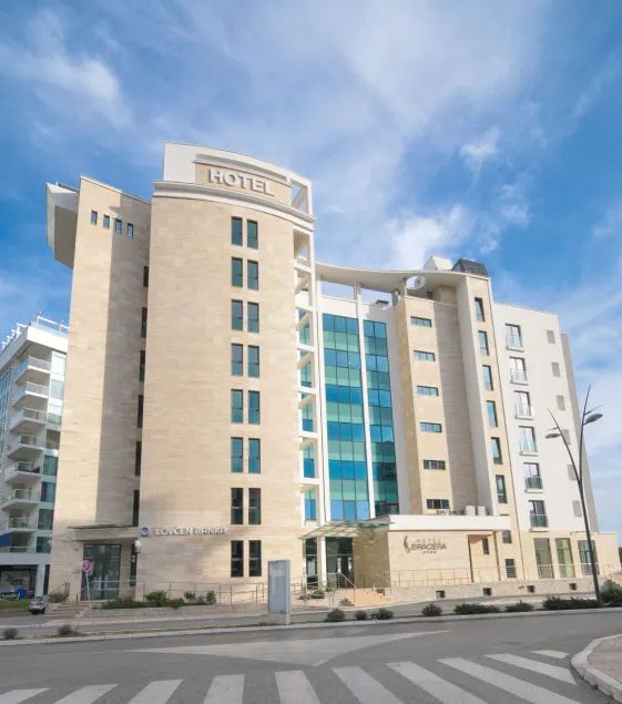 Hotel Bracera - Image 1