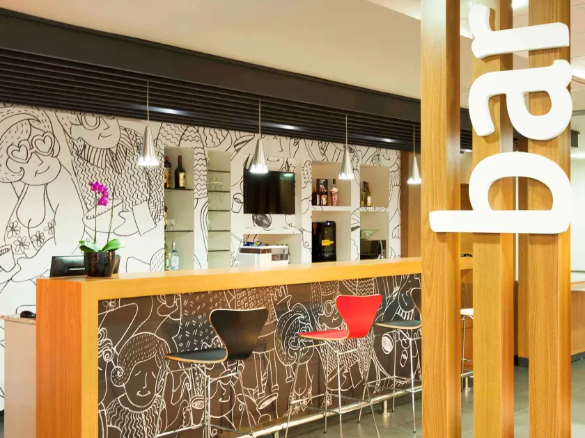 ibis Cascavel - Image 1