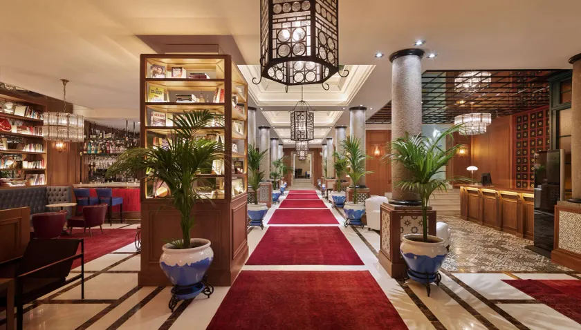 Boutique Hotel H10 Villa de la Reina - Image 1