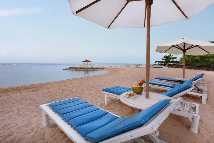 Respati Beach Hotel - Image 1