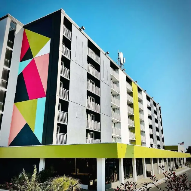 Silver Beach Hotel - Image 1