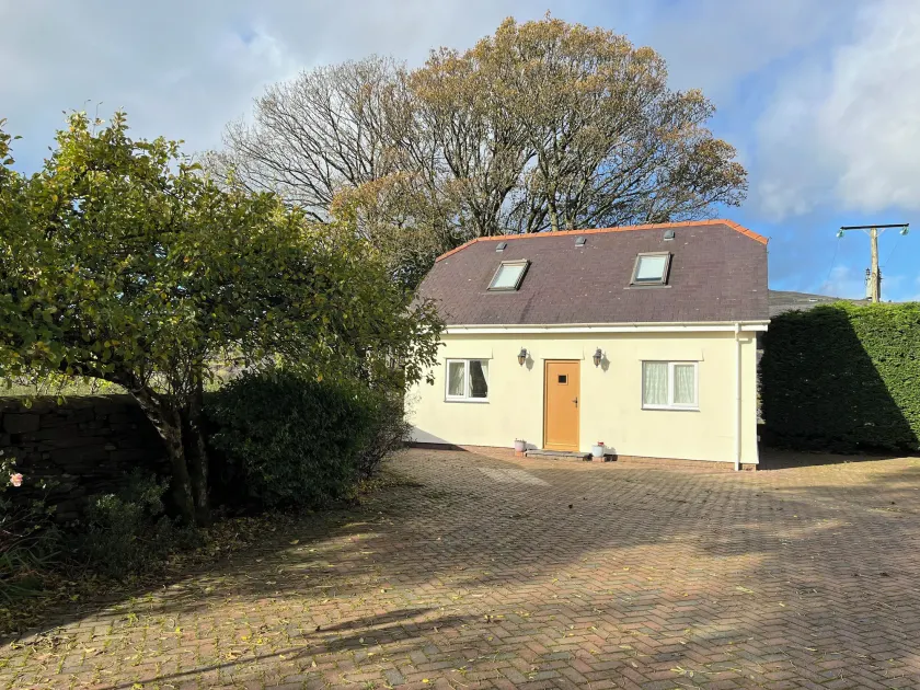 Meadow View - Image 1