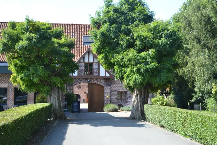 Le Domaine des Cigognes - Image 1