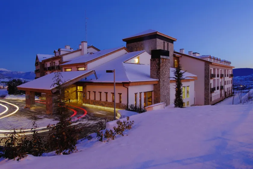Hotel & Spa Real Badaguás Jaca - Image 1