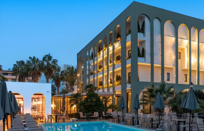 Flower Hotels & Resorts - Image 1