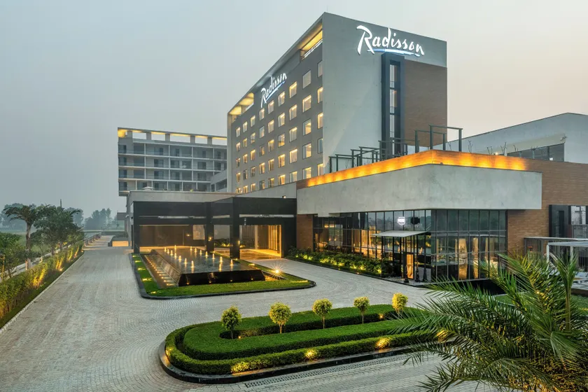 Radisson Hotel Phagwara - Image 1