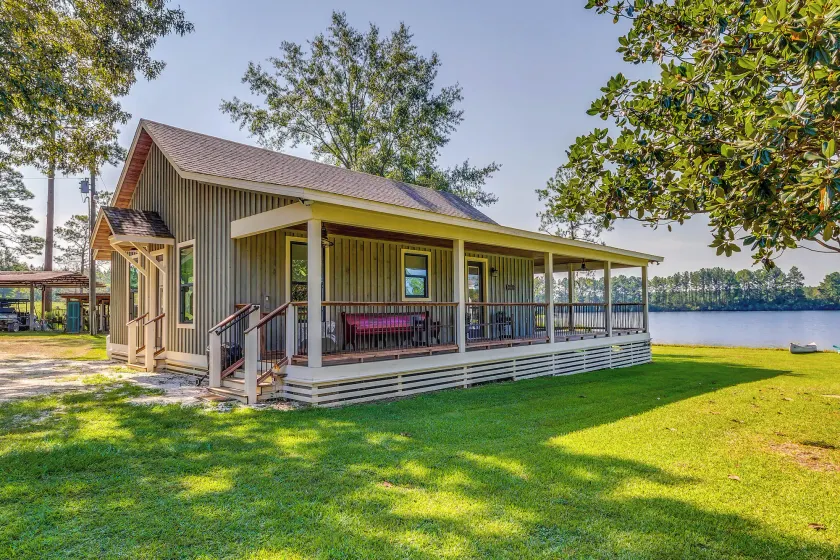 Escape to Nature: Lakefront Jay Cottage w/ Views! - Image 1