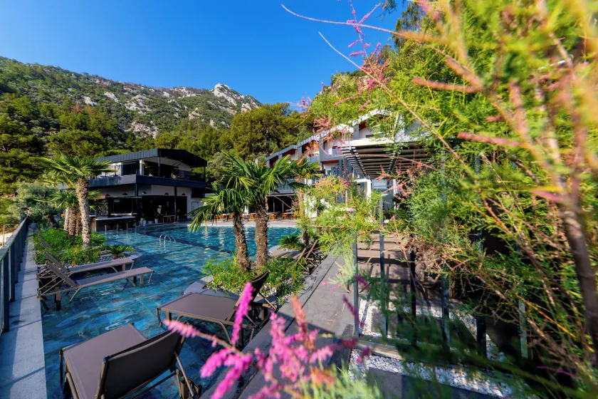 Ramitos Hotel - Image 1