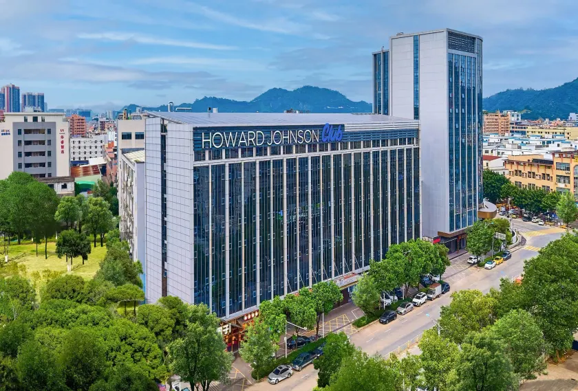 Howard Johnson By Wyndham Club Hotel Songshan Lake Dongguan - Image 1